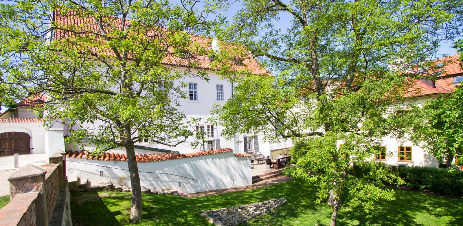 monastery zahrada
